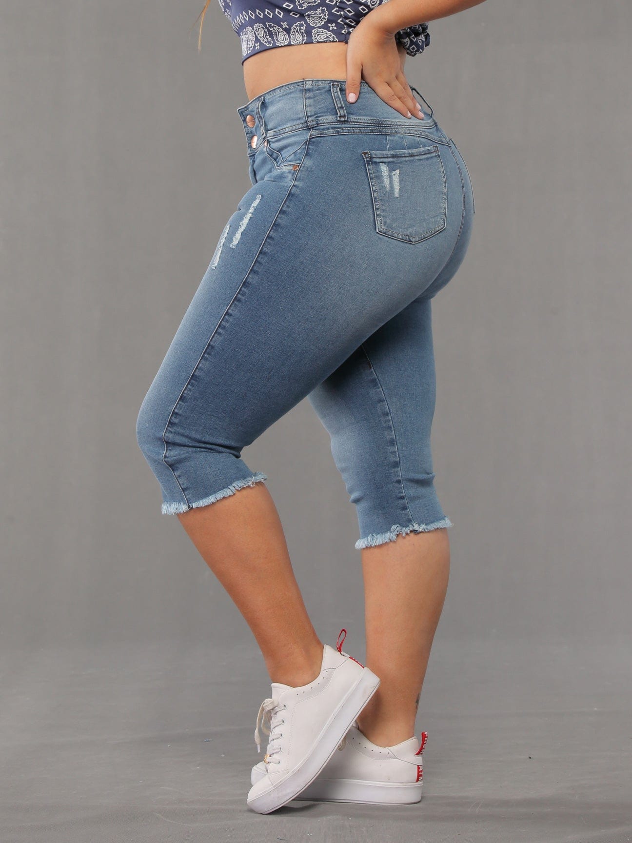Elaine Butt Lift Jean Capri 14189